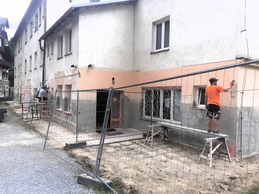 Obnova fasády azylového domu