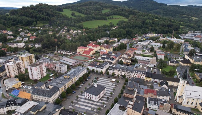 Masarykovo nám. (obnova po povodních)