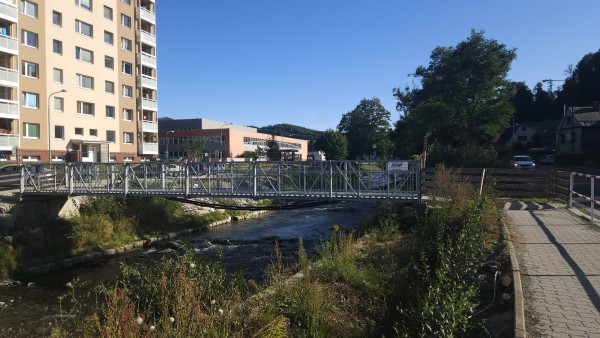 Dočasná lávka zapůjčena ze SSHR