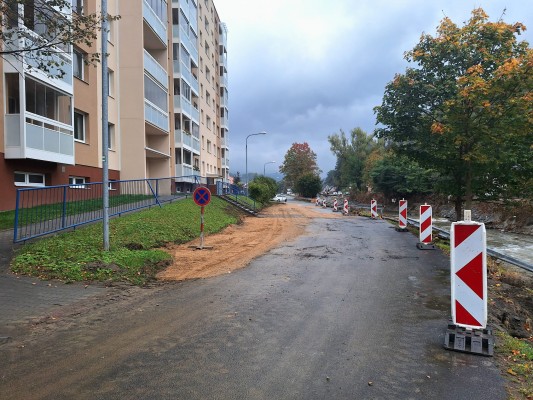 Provizorní oprava části ul. Nábřežní, listopad 2024