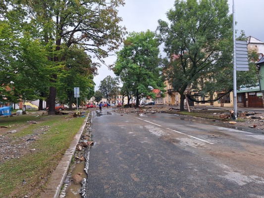 Nám. Svobody (obnova po povodni)