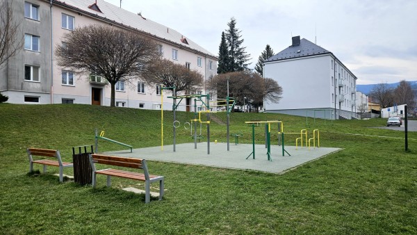 Workoutové hřiště