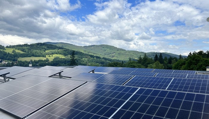 Fotovoltaická elektrárna na střechu administrativní budovy IPOS