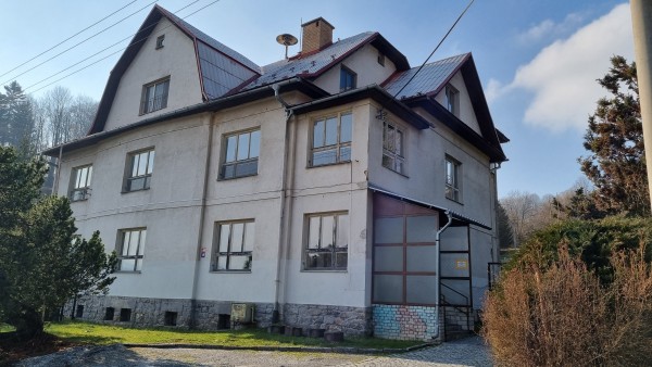 Stav školského objektu na ul. Kalvodova před rekonstrukcí 1